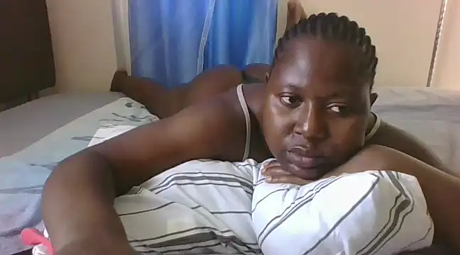 Snapshot of 10sexymelo69_ chatting on 02/12/25, 10:35 10sexymelo69 online show from 02/12/25, 10:35
