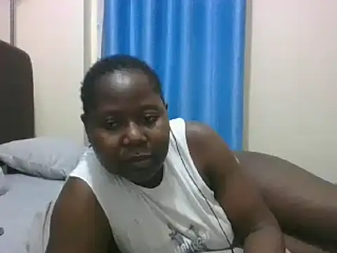 Snapshot of 10sexymelo69_ chatting on 03/13/25, 05:18 10sexymelo69 online show from 03/13/25, 05:18