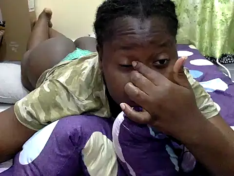 Snapshot of 10sexymelo69_ chatting on 09/09/25, 08:36 10sexymelo69 online show from 09/09/25, 08:36