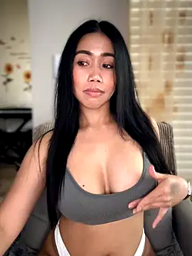 Snapshot of JazzieXo chatting on 10/28/25, 06:43 JazzieXo online show from 10/28/25, 06:43