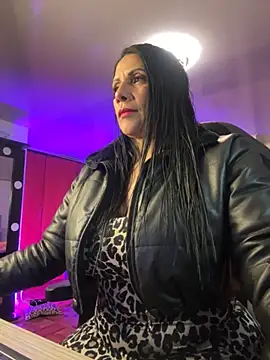 saaalome 1 online show from 10/17/25, 10:34