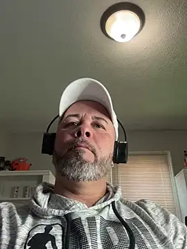 Snapshot of Cristian-Brayan chatting on 03/21/25, 12:17 Cristian-Brayan online show from 03/21/25, 12:17