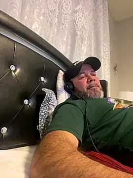 Snapshot of Cristian-Brayan chatting on 01/06/26, 10:56 Cristian-Brayan online show from 01/06/26, 10:56