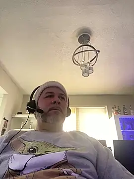 Snapshot of Cristian-Brayan chatting on 02/05/26, 03:16 Cristian-Brayan online show from 02/05/26, 03:16