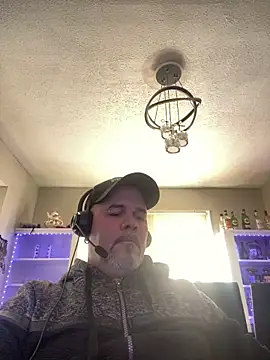 Snapshot of Cristian-Brayan chatting on 03/06/26, 03:52 Cristian-Brayan online show from 03/06/26, 03:52