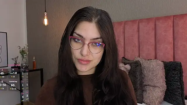 Snapshot of Alexa_Thaylor_ chatting on 06/02/26, 04:42 Alexa Thaylor online show from 06/02/26, 04:42