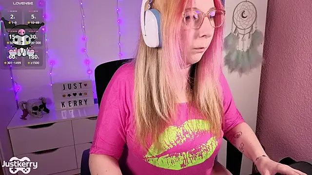 JustKerry online show from 11/11/25, 11:32