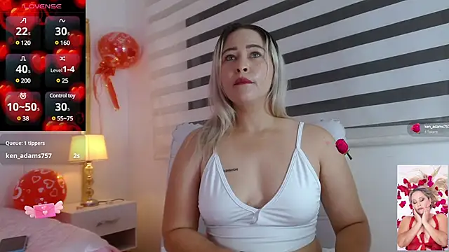 Snapshot of WANDAFOXX1 chatting on 02/18/25, 03:21 WANDAFOXX1 online show from 02/18/25, 03:21