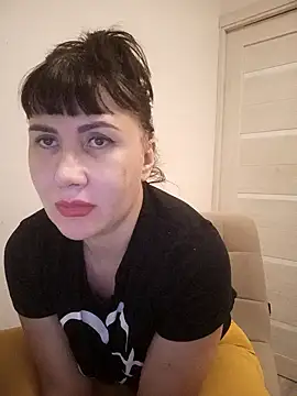 Snapshot of ROXOLANAA_SEXY chatting on 03/07/25, 05:38 ROXOLANAA SEXY online show from 03/07/25, 05:38