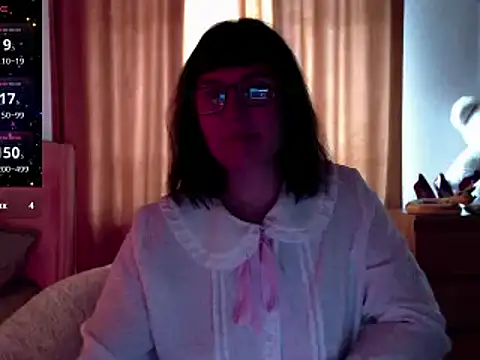 Snapshot of ROXOLANAA_SEXY chatting on 03/17/25, 02:23 ROXOLANAA SEXY online show from 03/17/25, 02:23