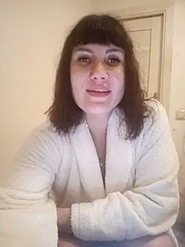 Snapshot of ROXOLANAA_SEXY chatting on 03/20/25, 09:02 ROXOLANAA SEXY online show from 03/20/25, 09:02