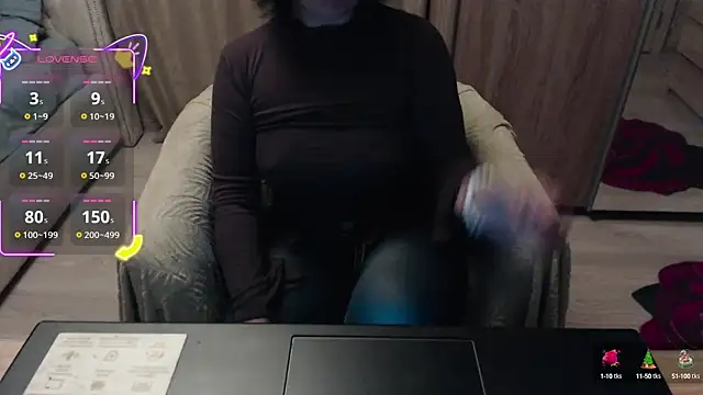 Snapshot of ROXOLANAA_SEXY chatting on 09/11/25, 07:58 ROXOLANAA SEXY online show from 09/11/25, 07:58