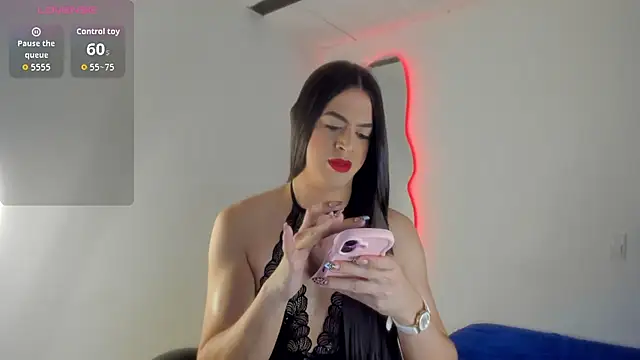 Naughtysofiaa online show from 10/22/25, 02:23