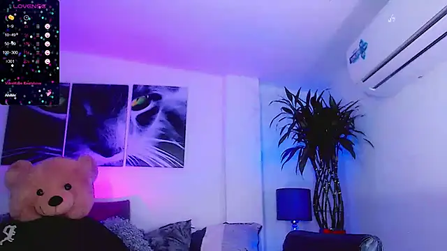 Sophiesweet5 online show from 03/24/26, 07:13