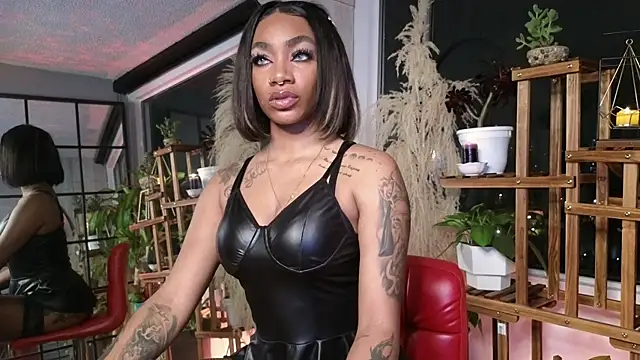 emely brandon online show from 12/06/24, 04:36