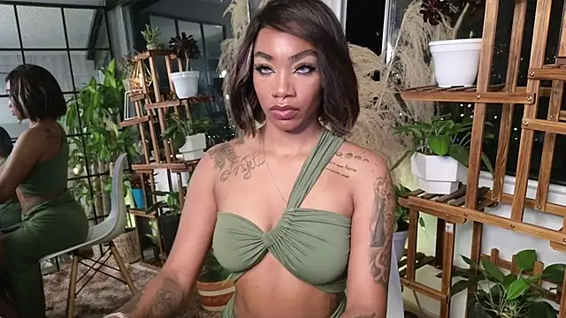 emely brandon online show from 12/13/24, 01:15