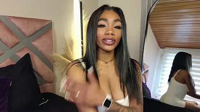 emely brandon online show from 03/17/25, 04:11