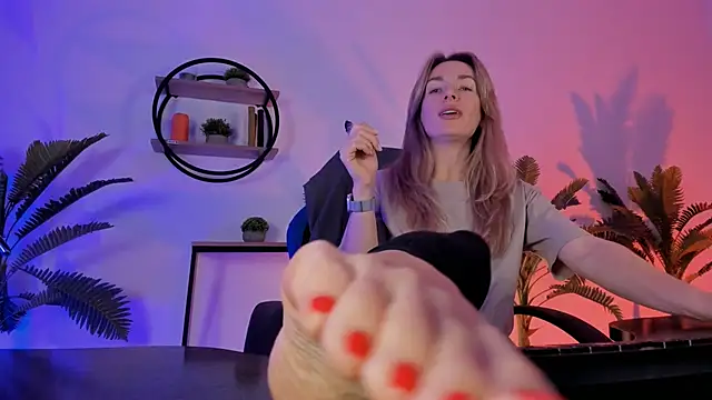 RebeccaMartinez online show from 01/19/25, 12:06