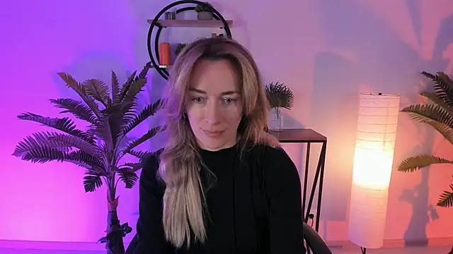 RebeccaMartinez online show from 02/06/25, 08:50