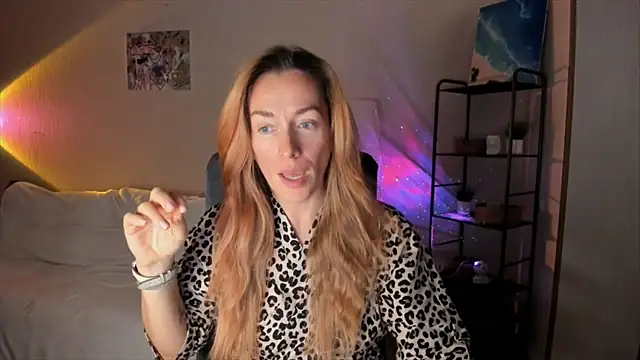 RebeccaMartinez online show from 10/23/25, 11:31