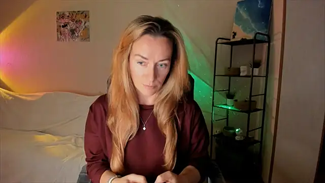 RebeccaMartinez online show from 10/27/25, 11:25