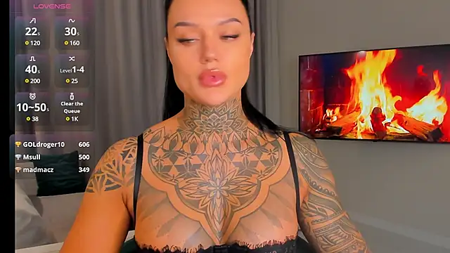 Snapshot of pantera_flashh chatting on 02/18/25, 04:26 pantera flashh online show from 02/18/25, 04:26