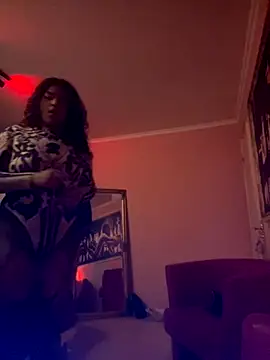 sophiahot thick online show from 10/21/25, 12:33