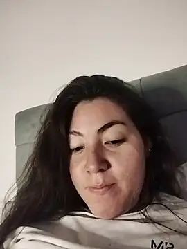 katha steele  online show from 11/14/25, 02:21