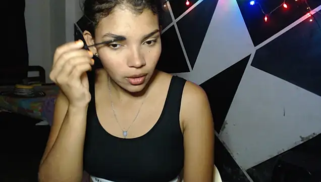Snapshot of emilyharber chatting on 05/13/26, 04:15 emilyharber online show from 05/13/26, 04:15