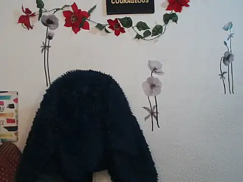 Liamiler01  online show from 03/23/25, 02:26