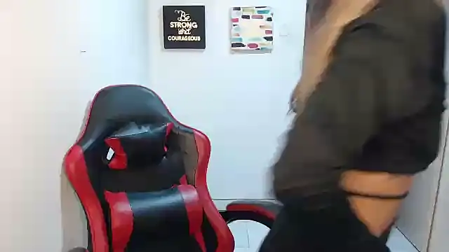 Liamiler01  online show from 02/03/26, 11:59