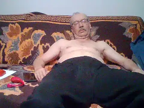 cumloverboyxx69 online show from 02/19/25, 10:31