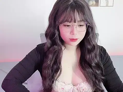   Lyly   online show from 12/01/25, 02:16