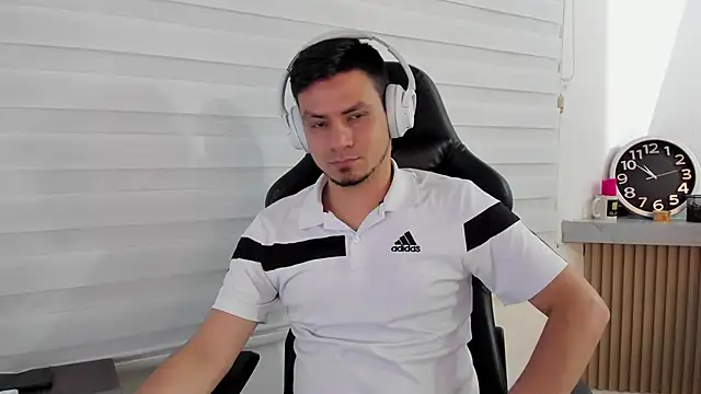 Rick Diesel  online show from 10/31/25, 03:51