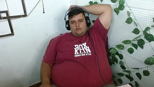 Snapshot of altairstudiosvip_ chatting on 11/04/25, 03:33 altairstudiosvip online show from 11/04/25, 03:33