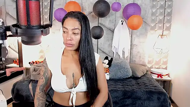 NiicolleMiller online show from 10/24/25, 03:08