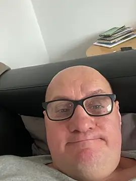 Snapshot of vanjbi45 chatting on 02/02/25, 12:24 vanjbi45 online show from 02/02/25, 12:24