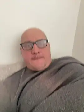 Snapshot of vanjbi45 chatting on 02/12/25, 12:22 vanjbi45 online show from 02/12/25, 12:22