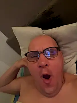 Snapshot of vanjbi45 chatting on 09/25/25, 06:06 vanjbi45 online show from 09/25/25, 06:06