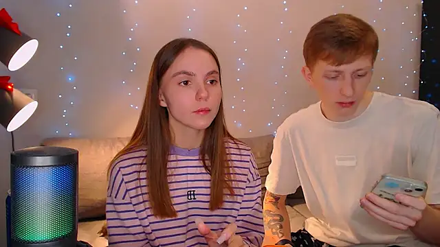juliaanddima online show from 12/22/24, 10:58