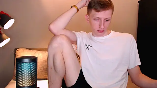 juliaanddima online show from 11/03/25, 09:16