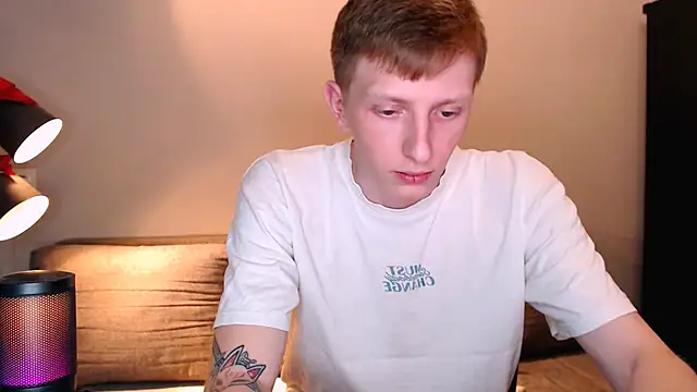 juliaanddima online show from 11/29/25, 09:18