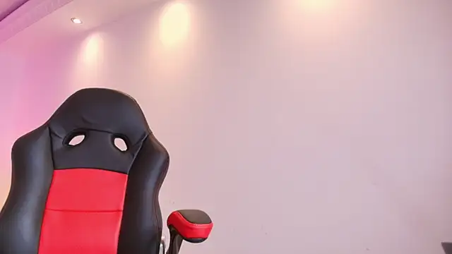 miiaa evans online show from 03/01/25, 06:35