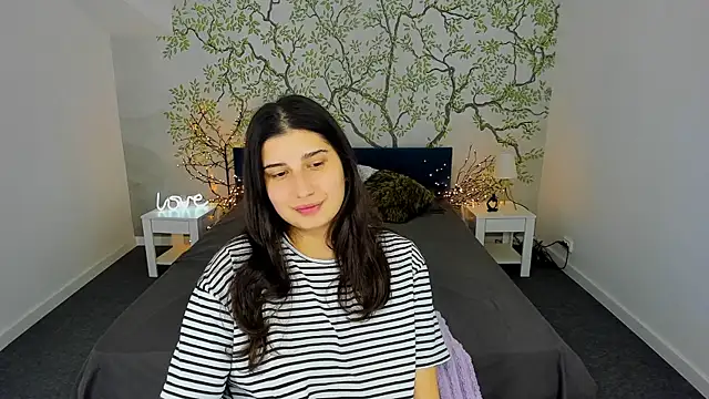 Linda EX online show from 01/27/25, 11:22