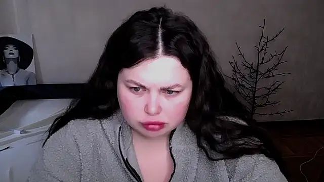 Emily Mo online show from 04/21/26, 05:47