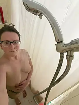 1Lustfully yours online show from 03/19/26, 02:04