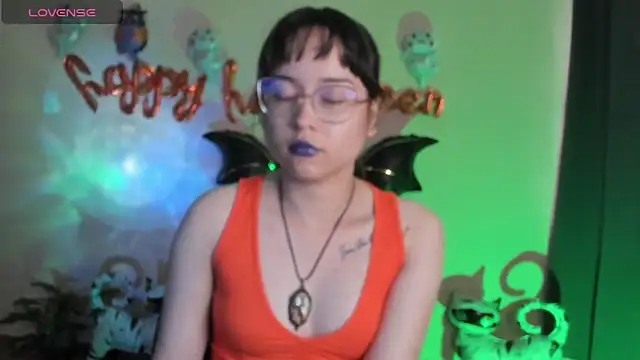 shantalc3rezo online show from 10/17/25, 08:00