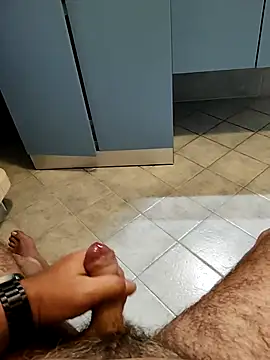 Snapshot of orsettoCum chatting on 09/09/25, 09:03 orsettoCum online show from 09/09/25, 09:03