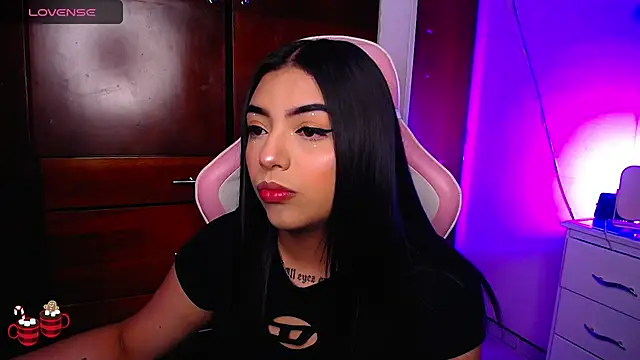 eva six online show from 12/27/24, 08:07