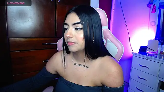 eva six online show from 02/18/25, 10:36